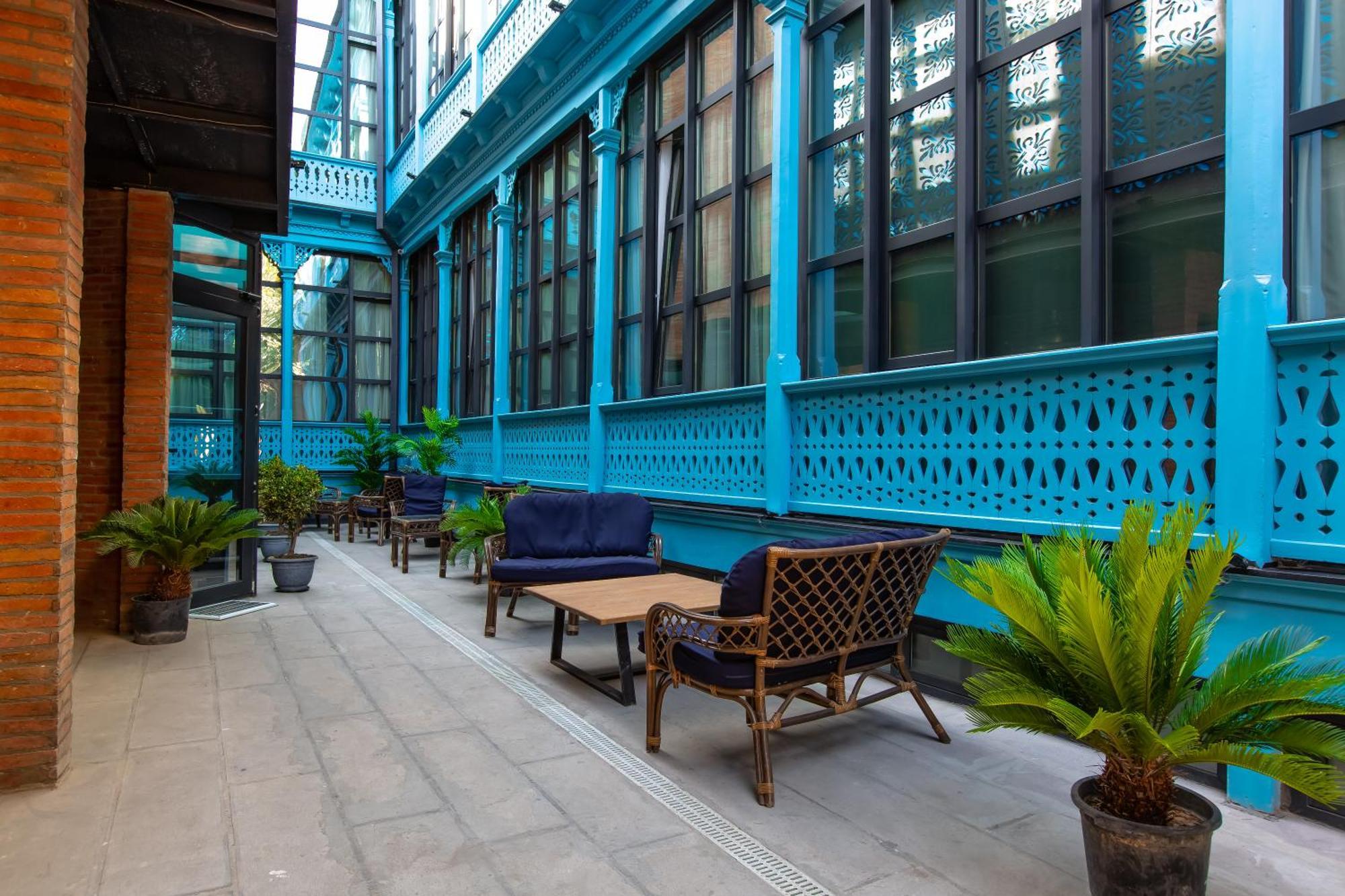 Royal Inn Тбилиси Екстериор снимка