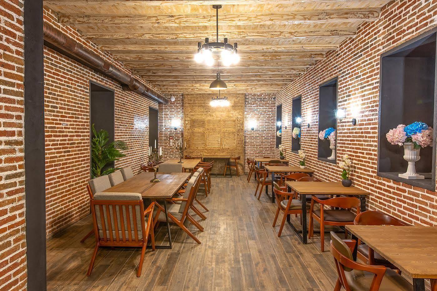 Royal Inn Тбилиси Екстериор снимка