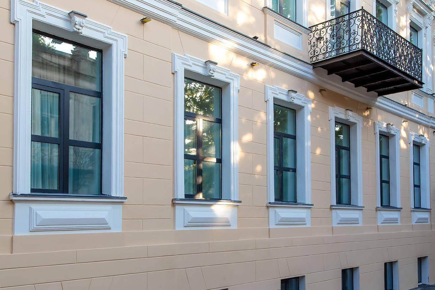 Royal Inn Тбилиси Екстериор снимка